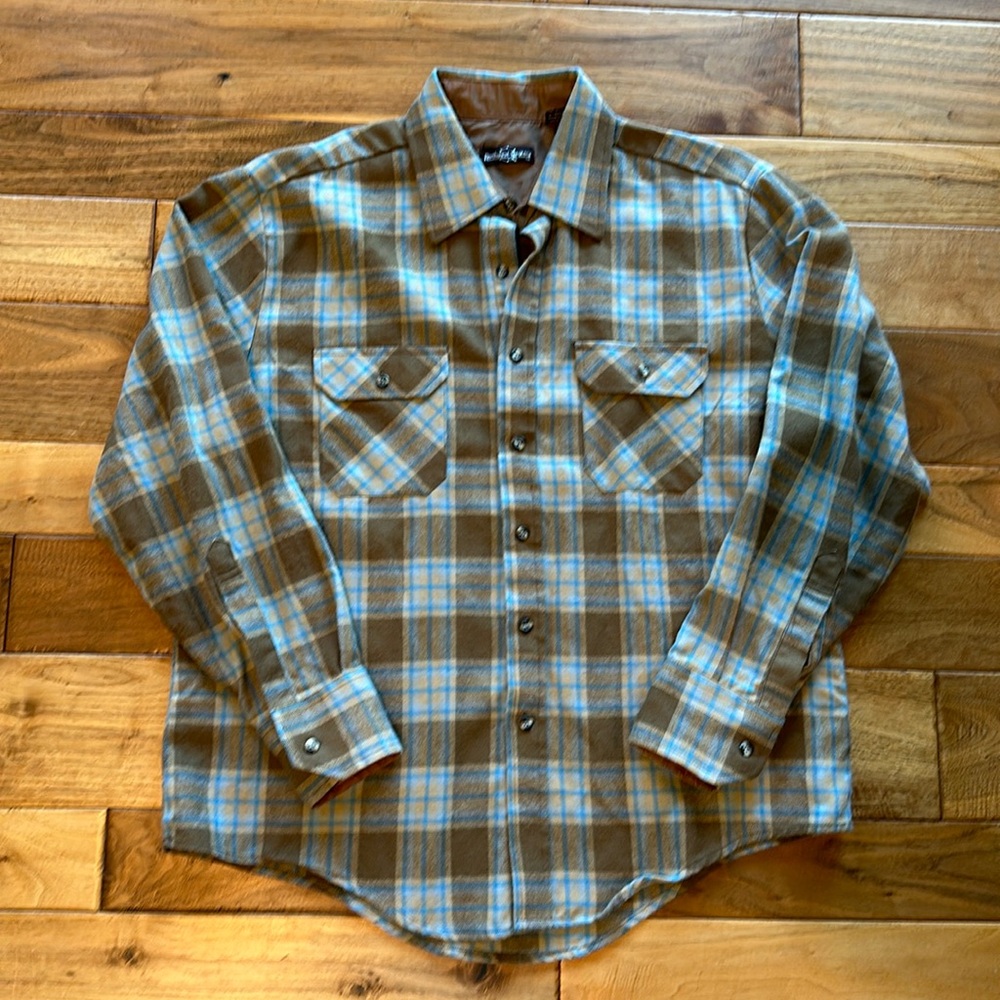 Vtg Northwest Territory plaid shirt.